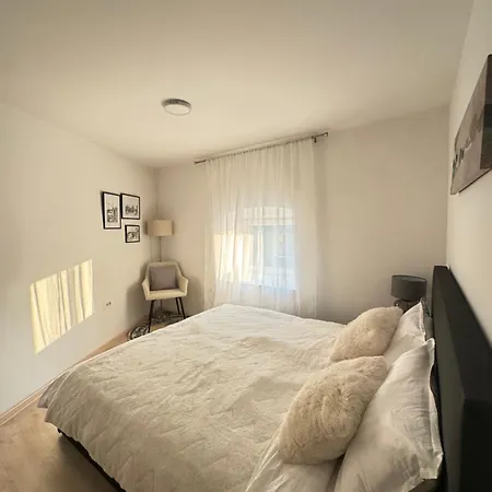 Apartment Moon Downtown 5 Minutes Walk Around Everything Important Sarajevo
